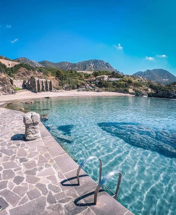 Casa Vacanze Sa Cresiedda 伊格莱西亚斯 外观 照片
